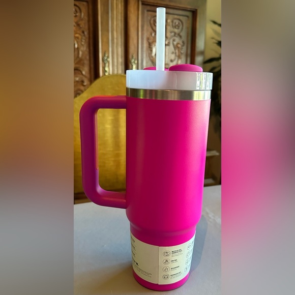 Stanley Bright Pink Quencher H2.0 Tumbler 30oz - Picture 2 of 9